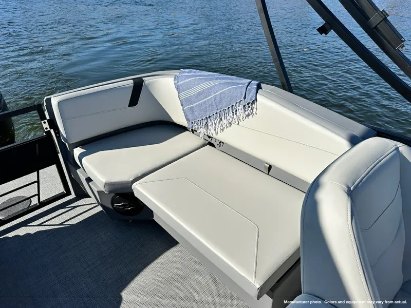 Slide: The Image of Starcraft GX 22 R DH 2025 - 6