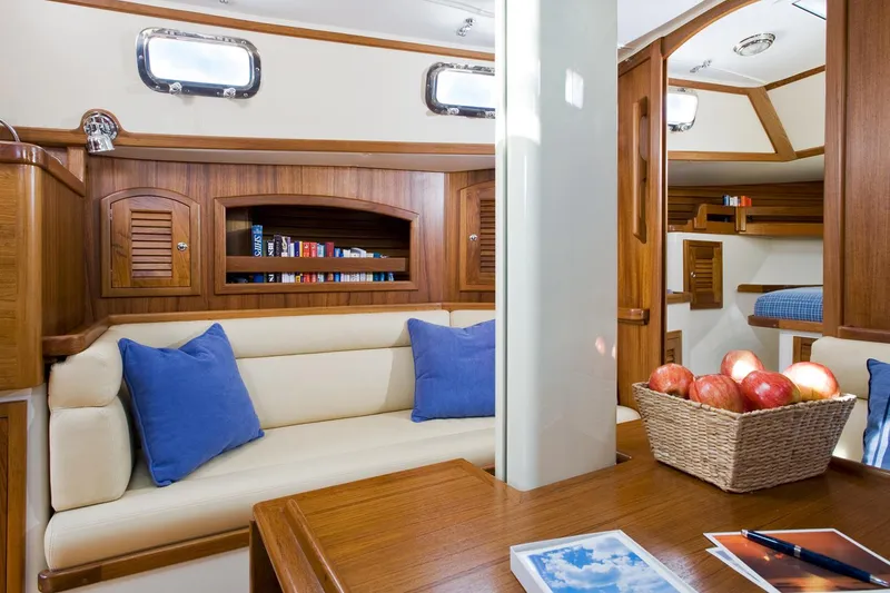 Slide: The Image of Pacific Seacraft 40 2026 - 12