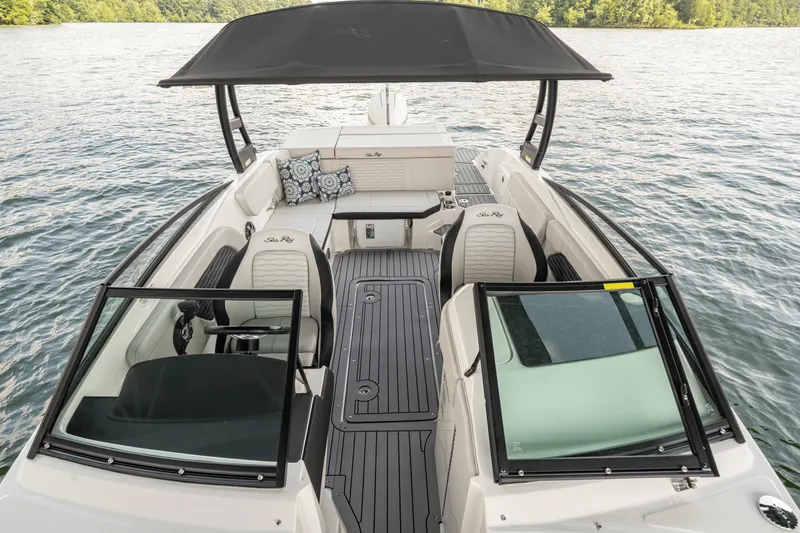 Slide: The Image of Sea Ray SPX 230 Outboard 2025 - 8