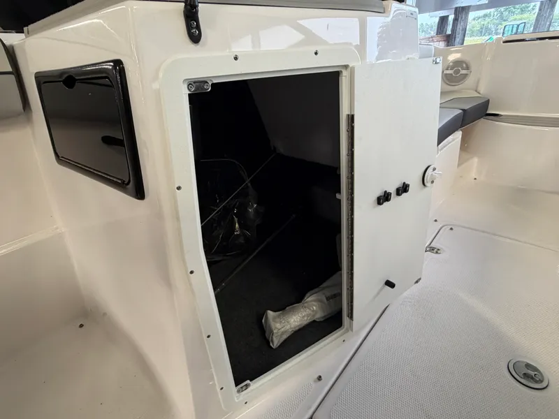 Slide: The Image of Yamaha SX220 2025 - 14