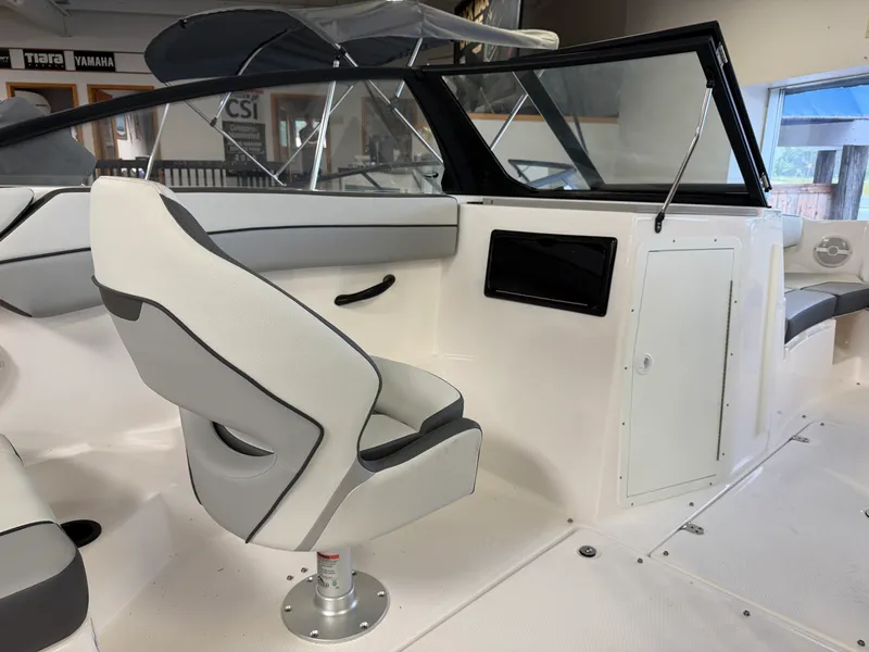 Slide: The Image of Yamaha SX220 2025 - 11