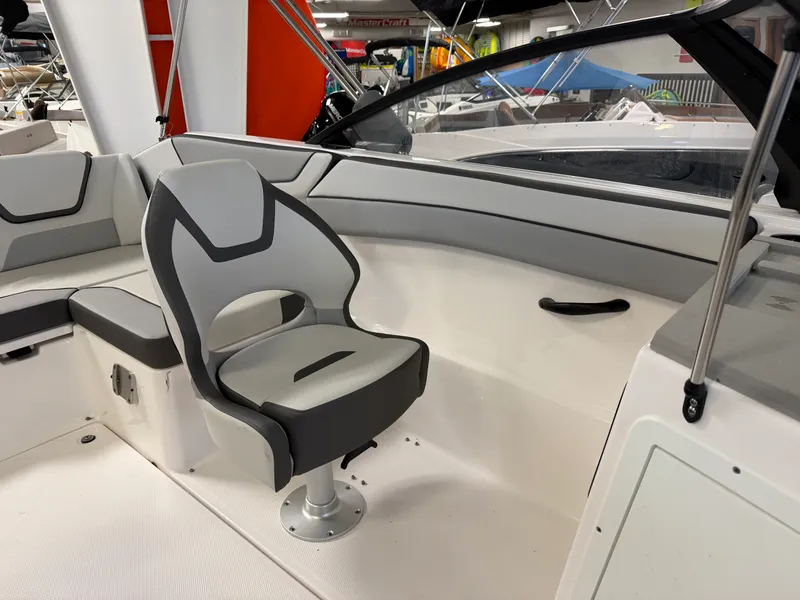 Slide: The Image of Yamaha SX220 2025 - 12