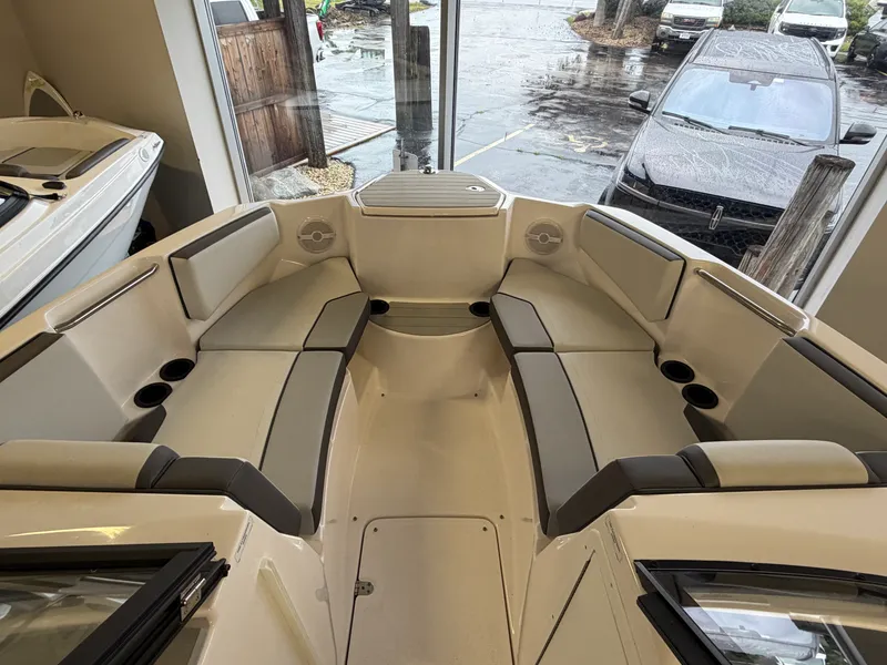 Slide: The Image of Yamaha SX220 2025 - 28