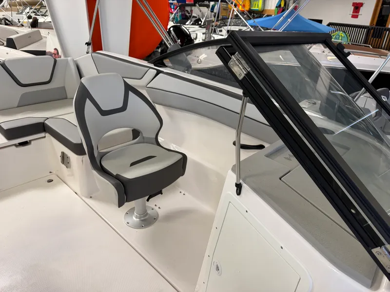 Slide: The Image of Yamaha SX220 2025 - 25