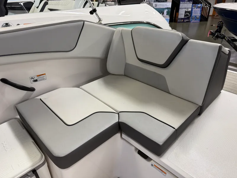 Slide: The Image of Yamaha SX220 2025 - 5