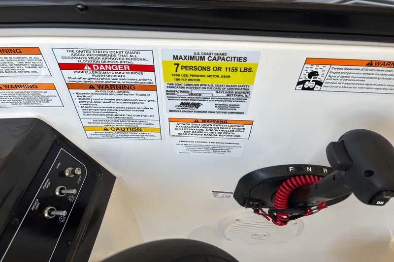 Slide: The Image of Bayliner VR4OB 2025 - 19