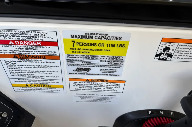 Slide: The Image of Bayliner VR4OB 2025 - 20