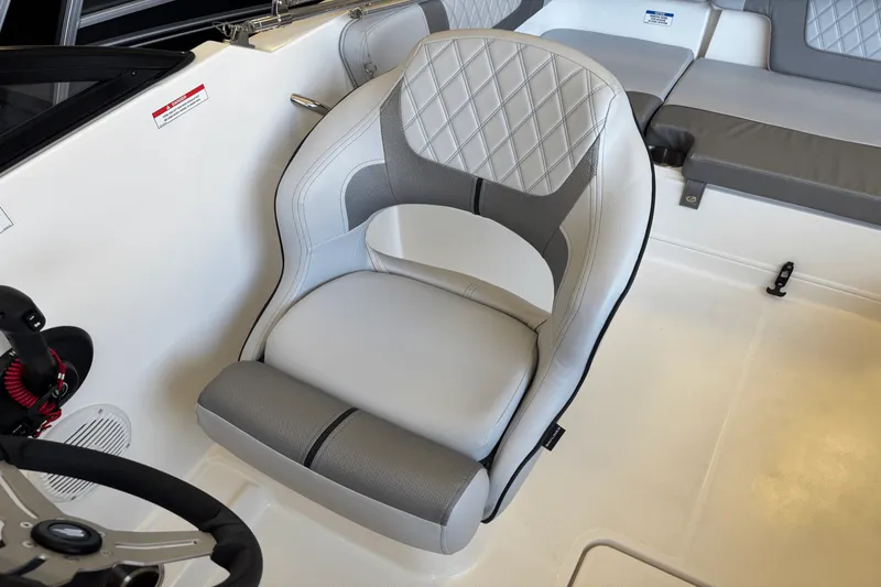 Slide: The Image of Bayliner VR4OB 2025 - 7