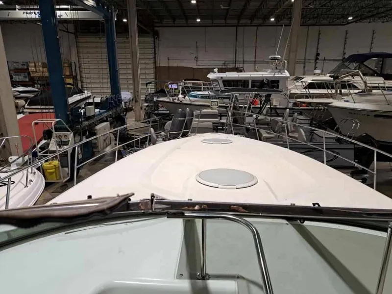 Slide: The Image of Cruisers Yachts 3870 2001 - 1