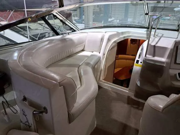 Slide: The Image of Cruisers Yachts 3870 2001 - 4