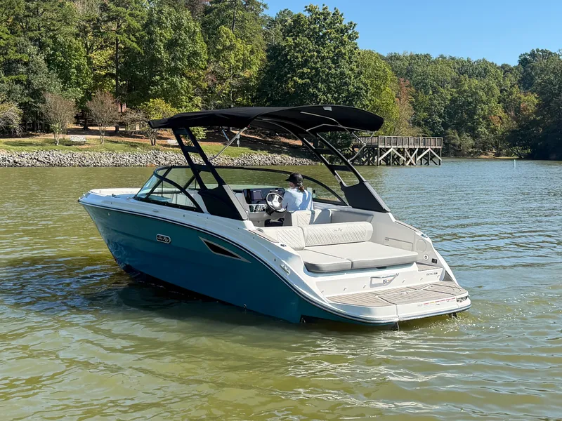 Slide: The Image of Sea Ray SDX 230 2026 - 2