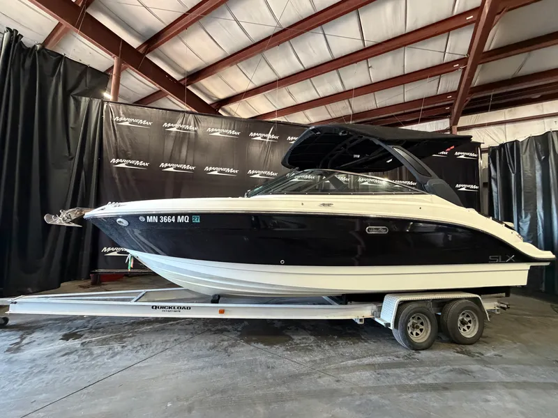 The Image of Sea Ray SLX 260 2024 - 0