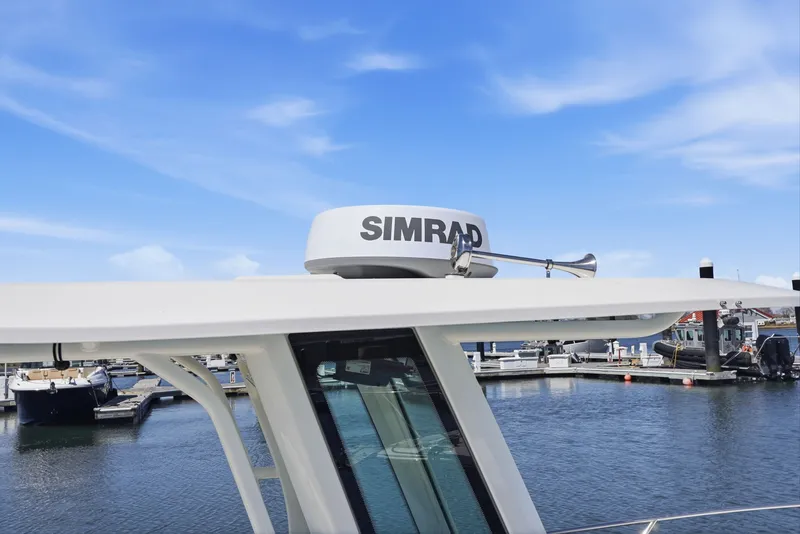 Slide: The Image of Boston Whaler 280 Dauntless 2026 - 22