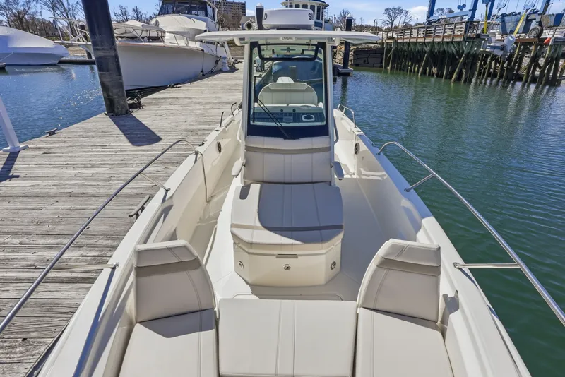 Slide: The Image of Boston Whaler 280 Dauntless 2026 - 25