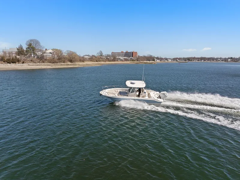 Slide: The Image of Boston Whaler 280 Dauntless 2026 - 27