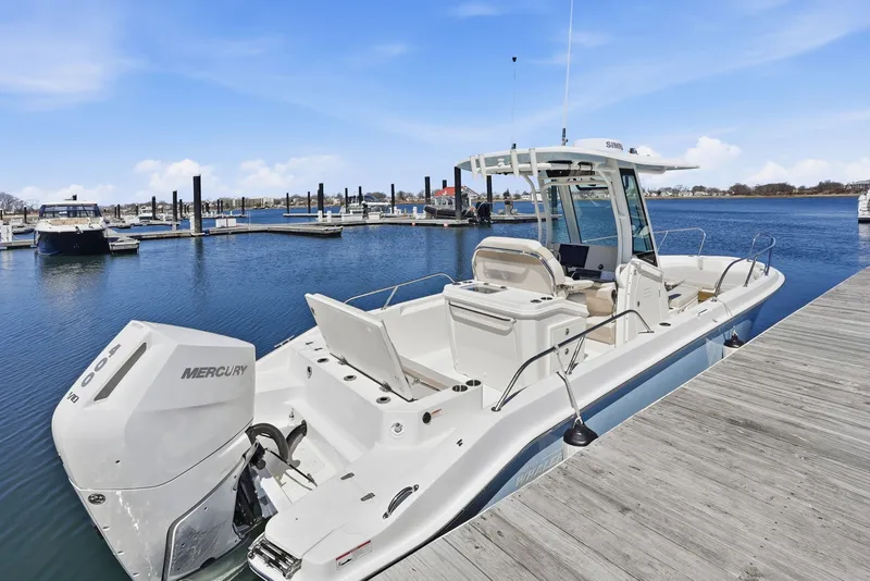 Slide: The Image of Boston Whaler 280 Dauntless 2026 - 3