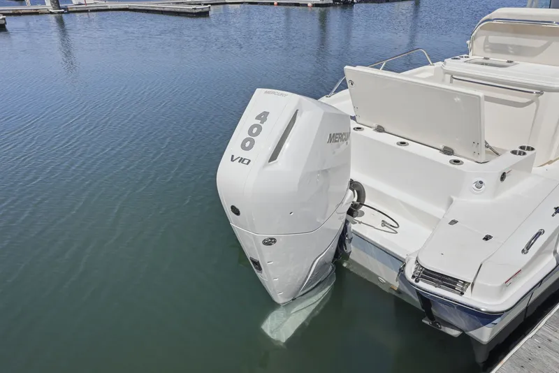 Slide: The Image of Boston Whaler 280 Dauntless 2026 - 4