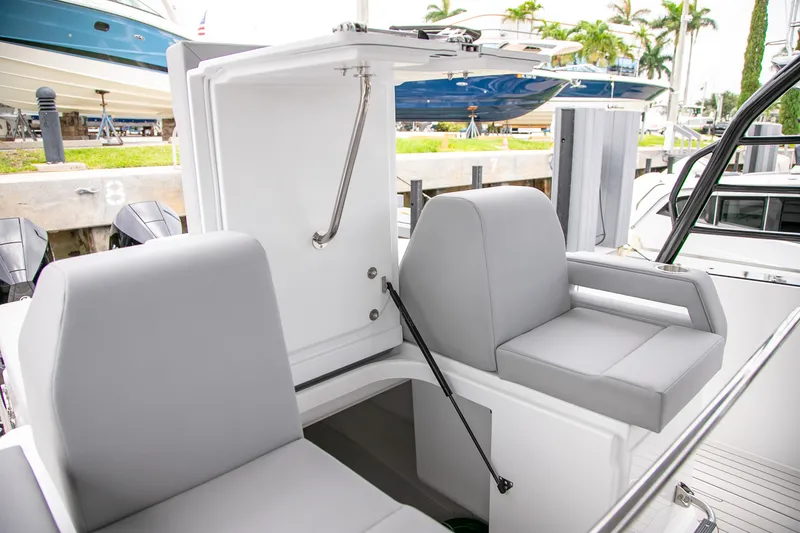 Slide: The Image of Cruisers 38 VTR 2026 - 72