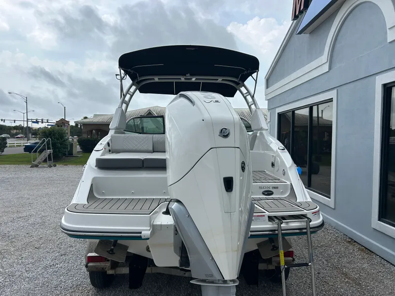Slide: The Image of Sea Ray SDX 250 Outboard 2026 - 6
