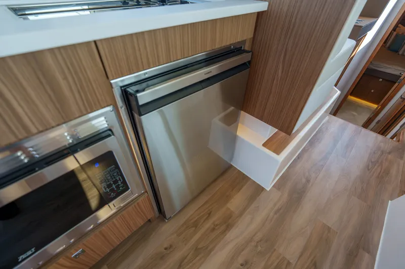 Slide: The Image of Cruisers 42 Cantius 2026 - 25