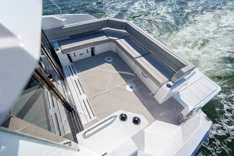 Slide: The Image of Cruisers 42 Cantius 2026 - 30