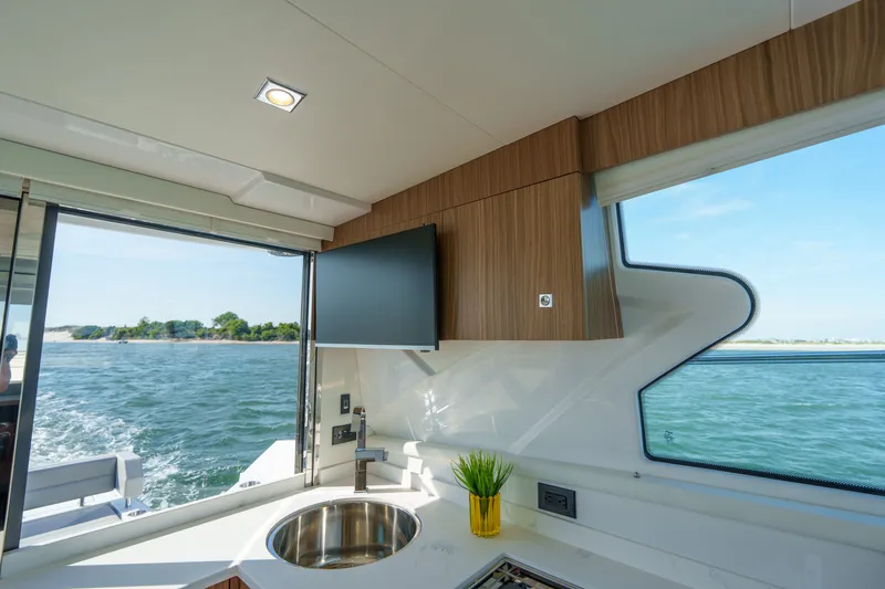 Slide: The Image of Cruisers 42 Cantius 2026 - 40