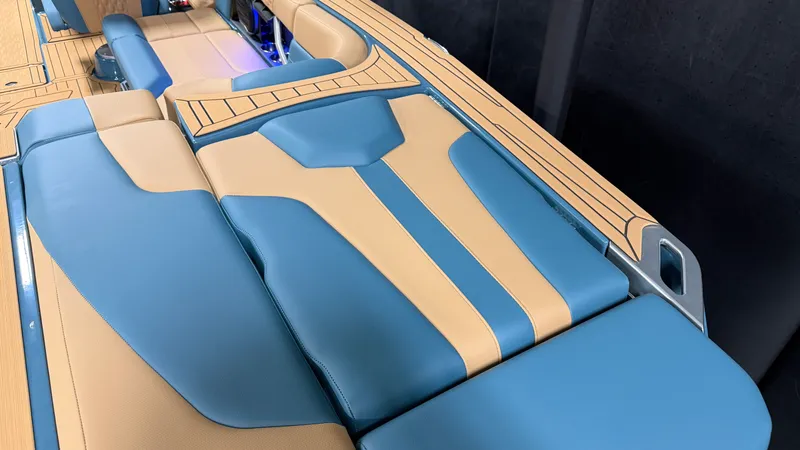 Slide: The Image of Mastercraft XT23 2026 - 21