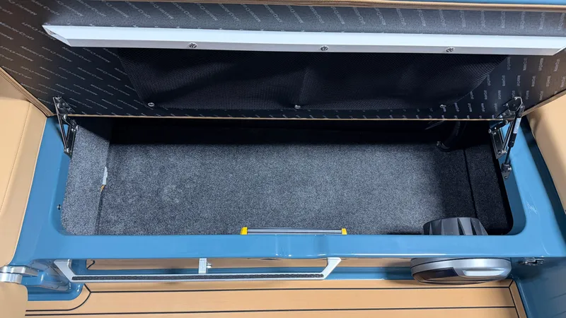 Slide: The Image of Mastercraft XT23 2026 - 45