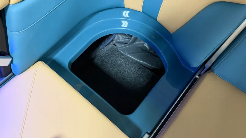 Slide: The Image of Mastercraft XT23 2026 - 33