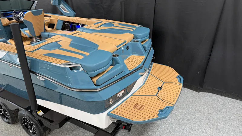 Slide: The Image of Mastercraft XT23 2026 - 7