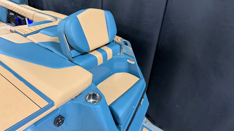 Slide: The Image of Mastercraft XT23 2026 - 20