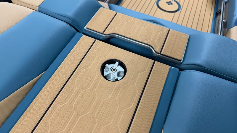 Slide: The Image of Mastercraft XT23 2026 - 24