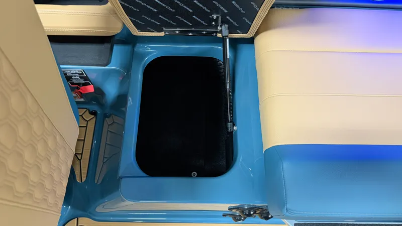 Slide: The Image of Mastercraft XT23 2026 - 38