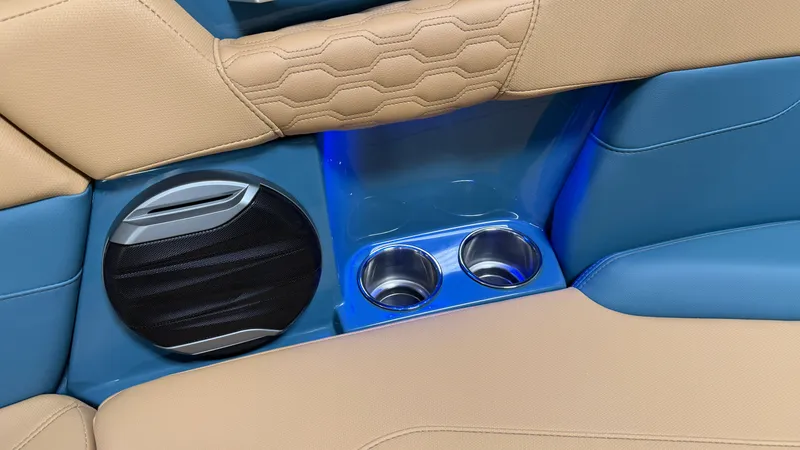 Slide: The Image of Mastercraft XT23 2026 - 87