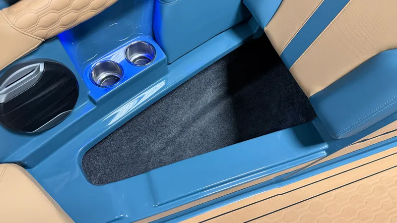 Slide: The Image of Mastercraft XT23 2026 - 88