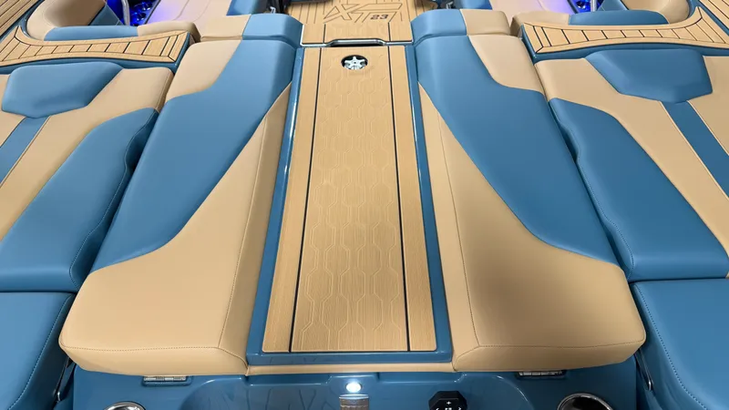 Slide: The Image of Mastercraft XT23 2026 - 23