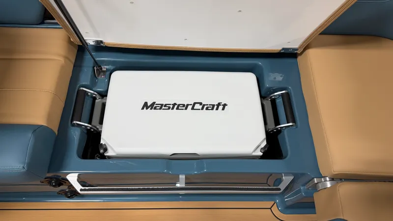 Slide: The Image of Mastercraft XT23 2026 - 36