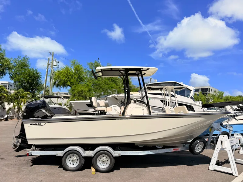 The Image of Boston Whaler 210 Montauk 2026 - 0