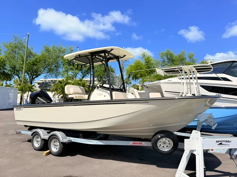 Slide: The Image of Boston Whaler 210 Montauk 2026 - 7