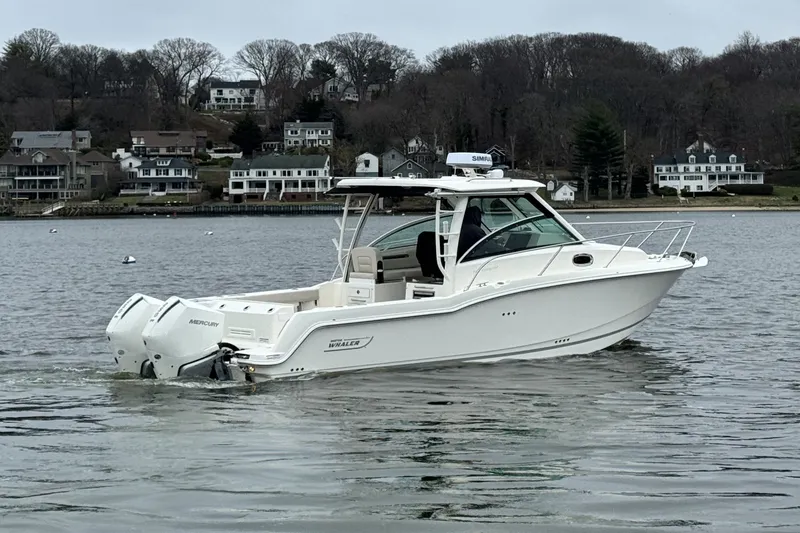 Slide: The Image of Boston Whaler 285 Conquest 2026 - 2