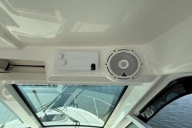 Slide: The Image of Boston Whaler 285 Conquest 2026 - 27