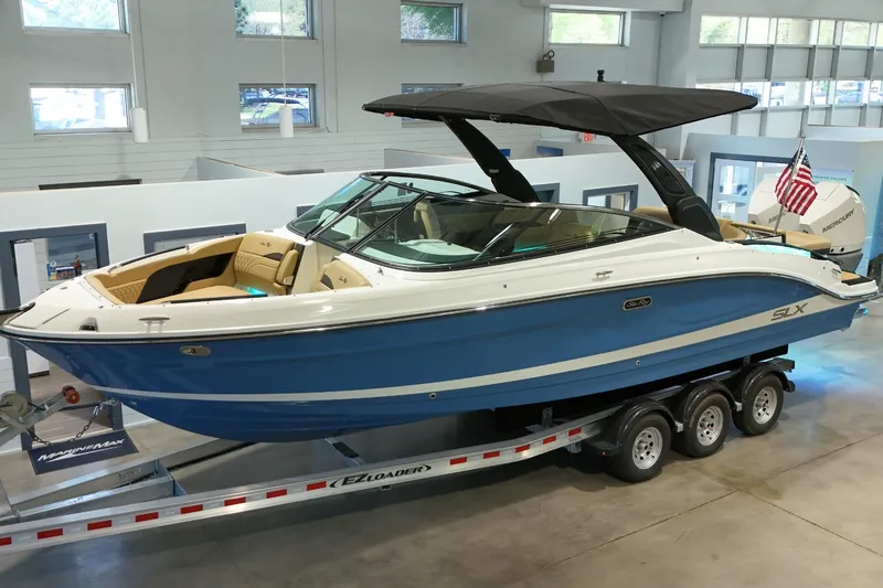 Slide: The Image of Sea Ray SLX 280 Outboard 2026 - 1