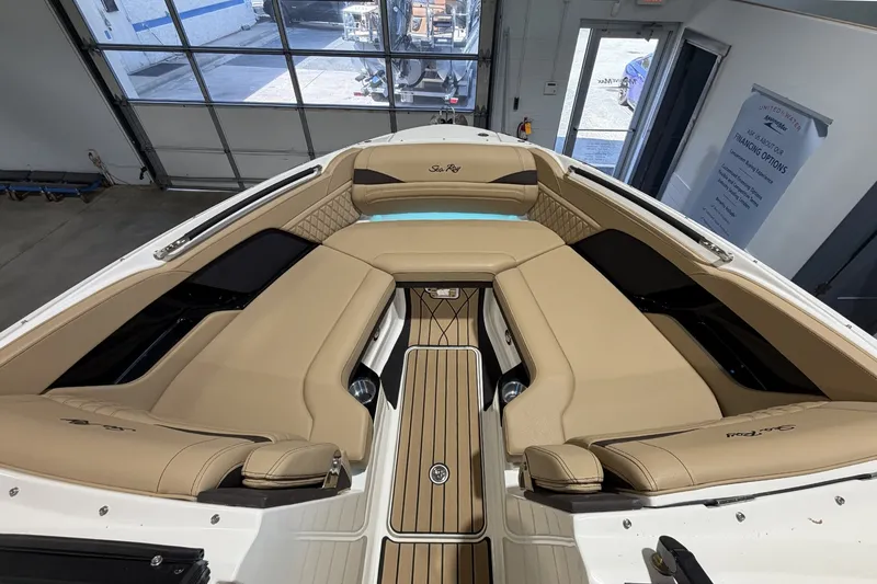 Slide: The Image of Sea Ray SLX 280 Outboard 2026 - 26