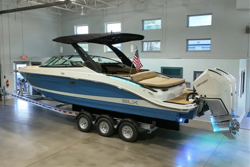 Slide: The Image of Sea Ray SLX 280 Outboard 2026 - 3
