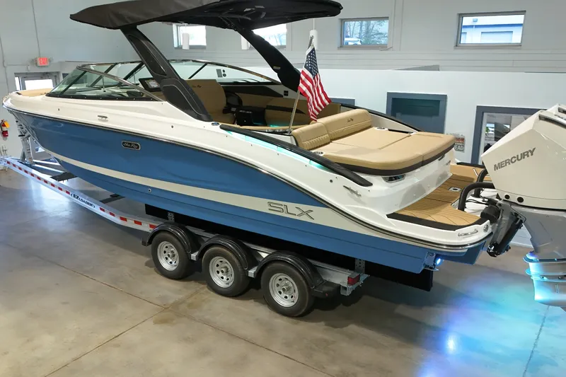 Slide: The Image of Sea Ray SLX 280 Outboard 2026 - 4