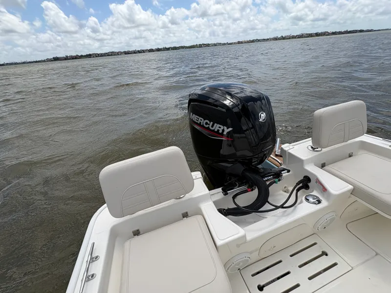Slide: The Image of Boston Whaler 170 Montauk 2026 - 22