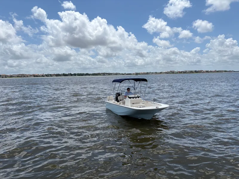 Slide: The Image of Boston Whaler 170 Montauk 2026 - 4