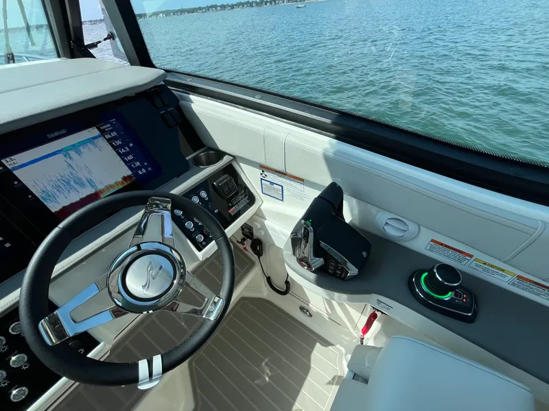 Slide: The Image of Sea Ray Sundancer 320 Outboard 2026 - 20