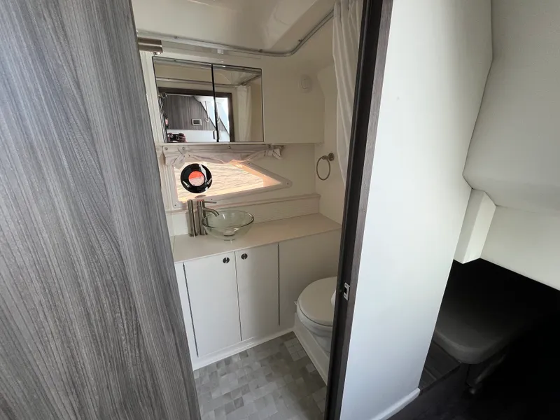 Slide: The Image of Sea Ray Sundancer 320 Outboard 2026 - 25