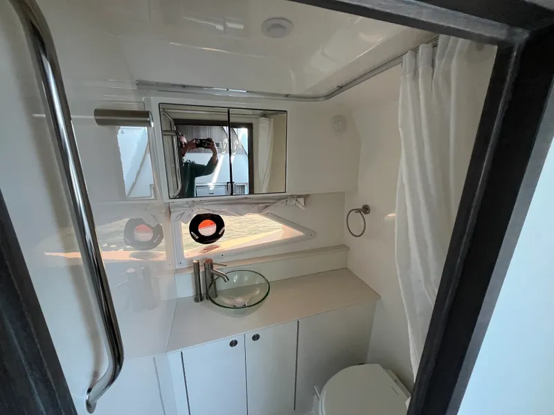 Slide: The Image of Sea Ray Sundancer 320 Outboard 2026 - 27